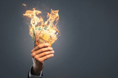 Rage and indignation for high prices – Greeks spend over €1,000 a month on essentials, a tombstone for savings