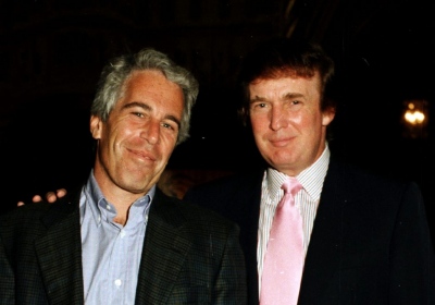 Παγκόσμιος σεισμός με τα «αρχεία Epstein» - Καταγγελία σοκ για Trump: Μου επιτέθηκε και με βίασε όταν ήμουν 13 ετών