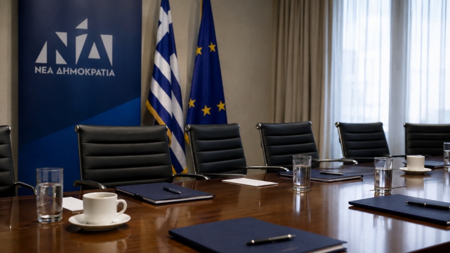 Ώρα αποφάσεων: «Βράζει» η γαλάζια ομάδα στο Lolita’s σήμερα - Σκληρές παρεμβάσεις, εκλογικά σενάρια και γκρίνια για το Μαξίμου