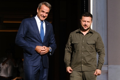 Επιχειρήματα για τα σκουπίδια - Ο Μητσοτάκης με φαιδρότητες δικαιολογεί την ανήθικη στάση του για την ηττημένη Ουκρανία