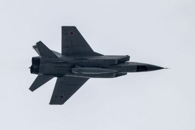 Πυρηνικό μήνυμα ισχύος από τη Ρωσία: MiG-31K με υπερηχητικό Kinzhal σε στρατηγικές ασκήσεις