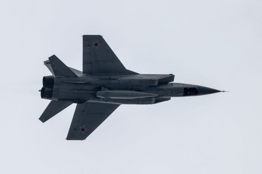Πυρηνικό μήνυμα ισχύος από τη Ρωσία: MiG-31K με υπερηχητικό Kinzhal σε στρατηγικές ασκήσεις