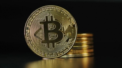 Standard Chartered: Το Bitcoin θα φτάσει στα 135.000 δολ. - Παραβιάστηκε και ο «κανόνας» του halving