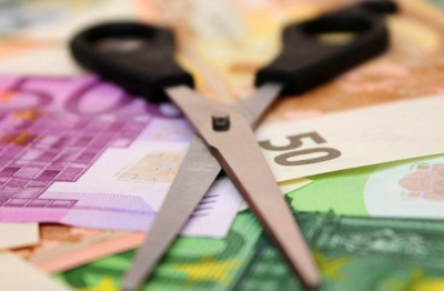 Από το 2025 αρχίζει το «κούρεμα» 30% στα τεκμήρια διαβίωσης - Ποιες αλλαγές εξετάζονται