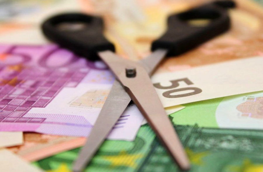 Από το 2025 αρχίζει το «κούρεμα» 30% στα τεκμήρια διαβίωσης - Ποιες αλλαγές εξετάζονται