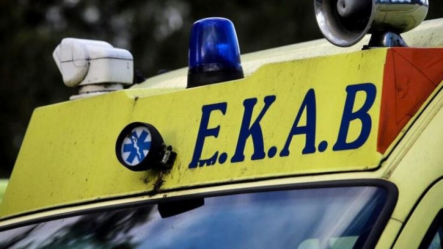 Τροχαίο στη Χαλκιδική: Λεωφορείο που μετέφερε μαθητές συγκρούστηκε με βαν - Τρεις οι τραυματίες