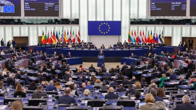 Απόφαση - ντροπή από την Ευρωβουλή: «Επιτέλους, αφήστε τους Ουκρανούς να επιτίθενται με πυραύλους βαθιά σε ρωσικά εδάφη»