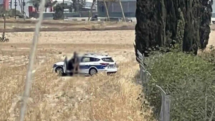 Χαμός στην Κύπρο, αναστέναξε το... περιπολικό - Αστυνομικοί πιάστηκαν να ερωτοτροπούν δημόσια εν ώρα υπηρεσίας (vid)