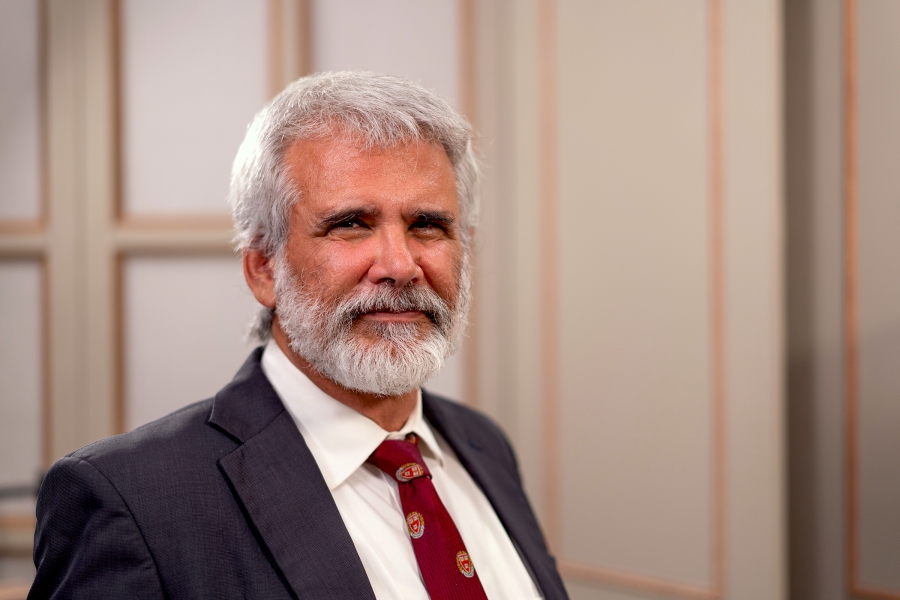 Robert Malone: Τα εμβόλια για τον COVID-19 πλήττουν το ανοσοποιητικό σύστημα, προκαλούν πιο σοβαρή ασθένεια και επαναμολύνσεις