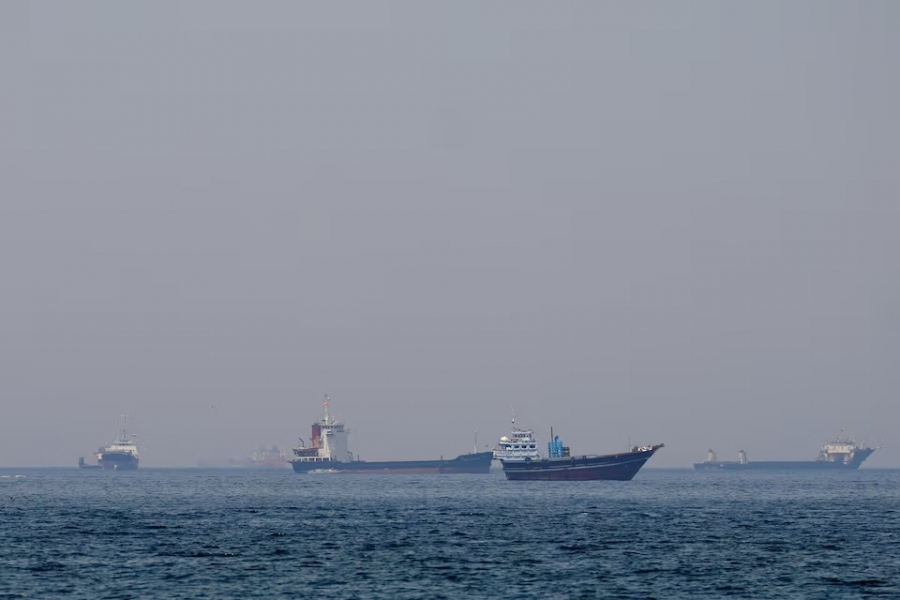 Στον «πάγο» η ναυτιλία στο Στενό του Hormuz - Πέρασαν μόλις τρία πλοία το τελευταίο 24ωρο