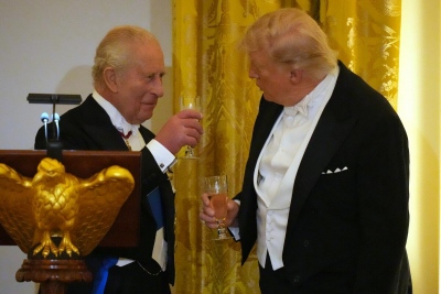 Ο Trump «λυγίζει» από τον Βασιλιά Κάρολο: Καταργεί δασμούς-φωτιά στο ουίσκι μετά από βασιλική παρέμβαση!