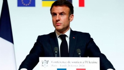 Νέοι μπελάδες για τον Macron - Οι Σοσιαλιστές καταθέτουν πρόταση δυσπιστίας κατά της κυβέρνησης Bayrou