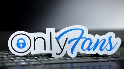 «OnlyFans υπό διωγμό» - Η Ουκρανική Εφορία βάζει στο στόχαστρο τα μοντέλα της πλατφόρμας
