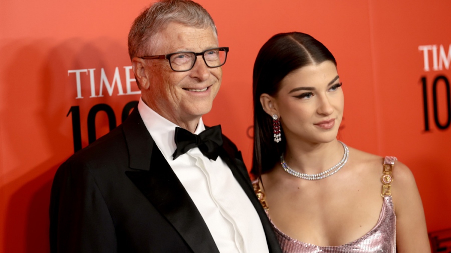 Η κόρη του Bill Gates αποκάλυψε το σύνδρομο από το οποίο πάσχει ο πατέρας της - «Με έκανε να νιώθω άβολα» παραδέχεται