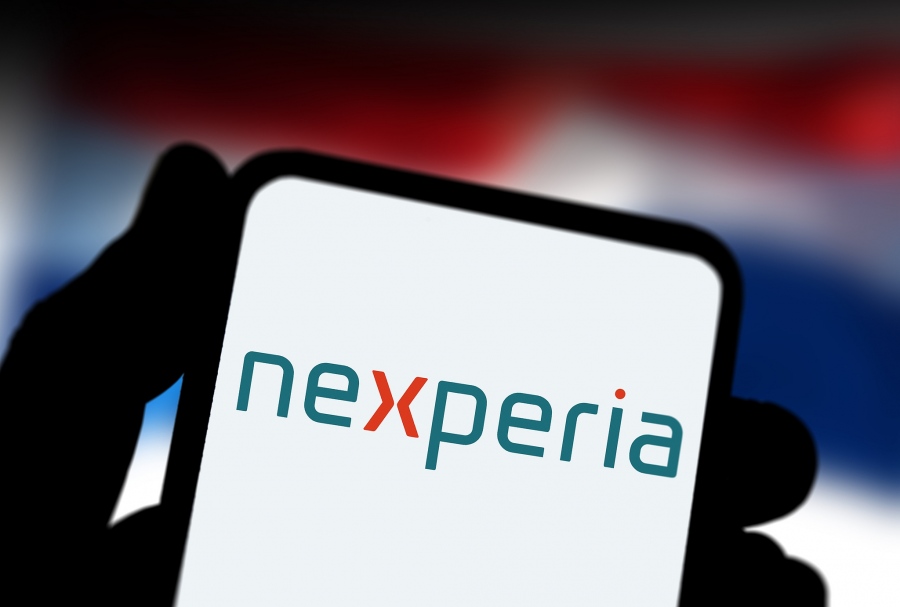 Ντόμινο από τον εφιάλτη Nexperia - Η Ολλανδία απαλλοτριώνει, η Κίνα μπλοκάρει εξαγωγές και η βιομηχανία στην ΕΕ παραλύει