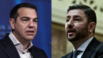 Προβληματισμός στο Μαξίμου: Ξαναζεσταίνεται το σενάριο σύμπλευσης ΣΥΡΙΖΑ-ΚΙΝΑΛ και το μήνυμα Τσίπρα σε Ανδρουλάκη