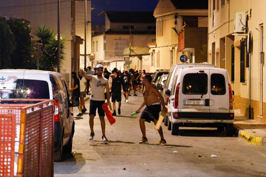 Διήμερη κόλαση στην Ισπανία – Σκηνές πολέμου μεταξύ πολιτών και Μαροκινών μεταναστών