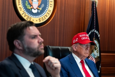 Κάτι δεν πάει καλά… - Ο J.D.Vance ανησυχεί για πόλεμο διαρκείας με Ιράν