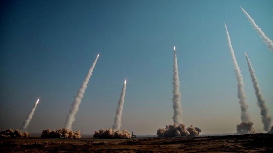 IRGC: Χτυπήσαμε 4 αμερικανικές βάσεις Arifjan και Ali al-Salem στο Κουβέιτ και Al-Juffair και Sheikh Isa στο Μπαχρέιν