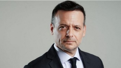 Νέος... πόλεμος κυβέρνησης κατά Δούκα - Κόλαση για τον υπερτουρισμό στην Αθήνα - Πυρά Κεφαλογιάννη, «στρουθοκαμηλίζεις» απάντησε ο Δήμαρχος
