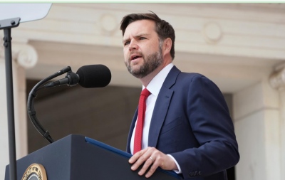 Καταγγελία Vance: Ξένες τρομοκρατικές ομάδες χρηματοδοτήθηκαν από τον προϋπολογισμό των ΗΠΑ με απάτες