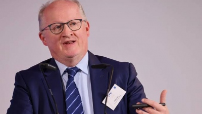 Lane (ΕΚΤ): Ο πληθωρισμός θα επιμείνει στην ευρωζώνη παρά την πτώση των ενεργειακών τιμών