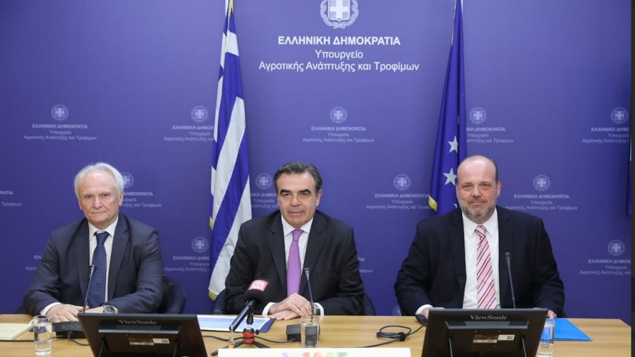 Διαλύει τη βιολογική μελισσοκομία και κτηνοτροφία ο Σχοινάς - «Βάφτισε» μεταρρυθμίσεις τις ακυρώσεις των δράσεων