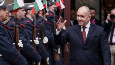 NATO General or Pro-Russian? Radev’s mask after electoral triumph in Bulgaria haunts Europe
