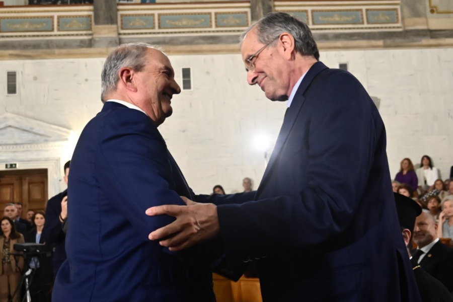 Ανατροπή - Η κυβέρνηση αφήνει άναυδο τον Καραμανλή για την αμφισβήτηση των Θεσμών: Παραπάνω από επίκαιρες οι δηλώσεις του