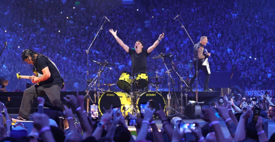 Κορυφαία μουσική στιγμή στην Ελλάδα - Οι Metallica στο ΟΑΚΑ με sold out 70.000 θεατών