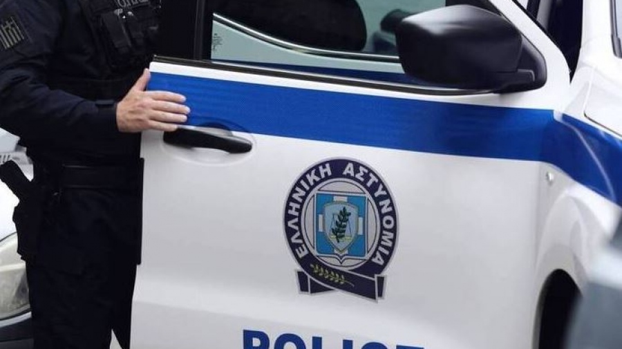 Συναγερμός στην ΕΛ.ΑΣ: Χειροβομβίδα  στη Λιοσίων -  Άνοιξαν οι δρόμοι