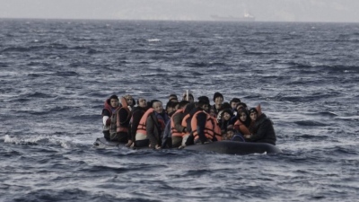 Διάσωση συνολικά 82 αλλοδαπών νοτίως της Γαύδου - Η λέμβος τους έπλεε ακυβέρνητη