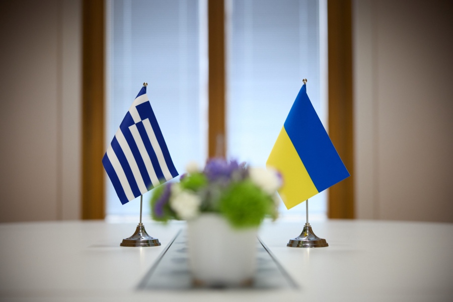 Μετατίθεται για το 2026 η οικονομική βοήθεια της Ελλάδας προς την Ουκρανία
