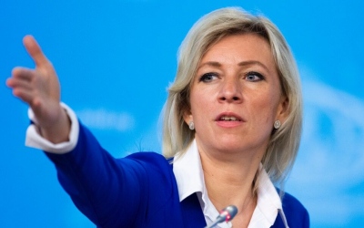Zakharova: Ξεκάθαρο το μήνυμα του Putin με τη στρατιωτική στολή - Θα τελειώσουμε τους Ουκρανούς Ναζί