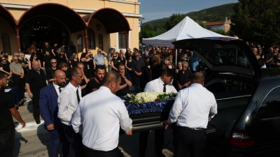 Σε κλίμα οδύνης έγινε η κηδεία του Τάκη Γκώνια στη Λειβαδιά