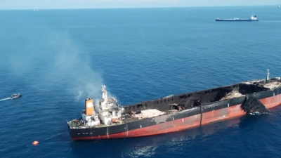 Κόβει την ανάσα… Βίντεο με την απόβαση Αμερικανών πεζοναυτών σε δεξαμενόπλοιο ανοιχτά της Βενεζουέλας — Κλιμακώνεται η πίεση στον Maduro