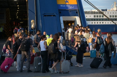 Εγκαταλείπουν την Θεσσαλονίκη οι αδειούχοι του Αυγούστου – Με πληρότητα 100% αναχωρούν τα πλοία για Σποράδες