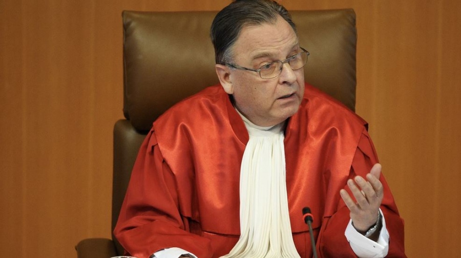 Papier (Γερμανός Δικαστής): Η ΕΕ ζει έναν παραλογισμό με τους μετανάστες, θύμα εκμετάλλευσης η Γερμανία που διαλύεται