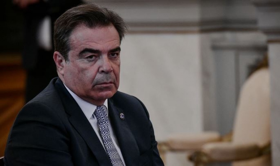 Κεραυνοί από τους παραγωγούς της φέτας - Αυστηρό μήνυμα στον Σχοινά και μεταφορά του Υπ. Αγροτικής Ανάπτυξης στη ... Λάρισα