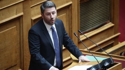 «Καρφιά» Ανδρουλάκη για Μητσοτάκη: Νευρικός, μάλλον πίνει τον φραπέ σκέτο, δεν βλάπτει μόνο τον ΟΠΕΚΕΠΕ - Απάντηση πρωθυπουργού