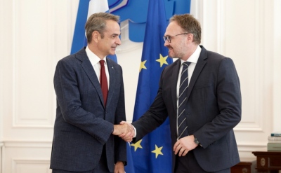 Συνάντηση Μητσοτάκη με τον Ευρωπαίο Επίτροπο Ενέργειας - Στο επίκεντρο η μείωση των τιμών ενέργειας