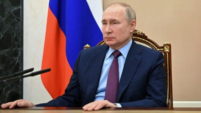 Κλιμακώνει τις πιέσεις στη Δύση ο Putin: Θα πρέπει να συζητήσουμε τη αναγνώριση των αυτονομιστών στην Ουκρανία