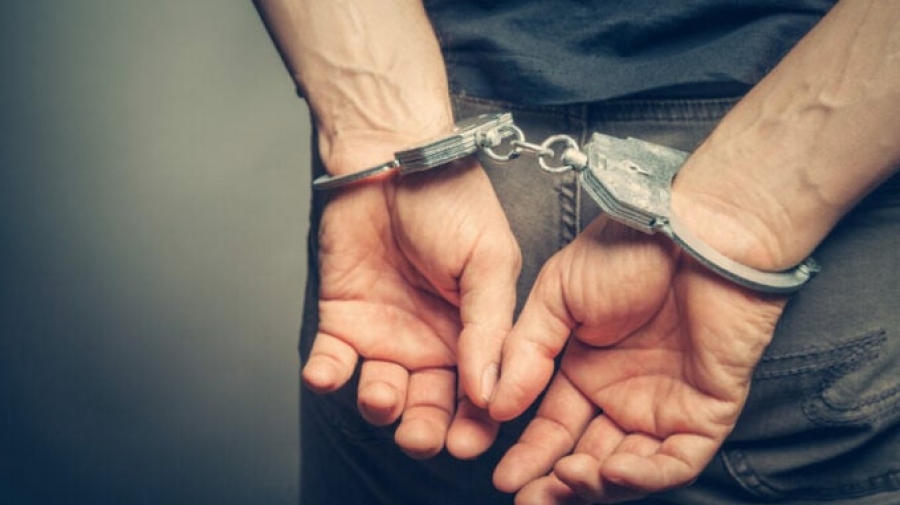 Συνελήφθησαν δύο ανήλικοι για την επίθεση σε μαθητή έξω από σχολείο