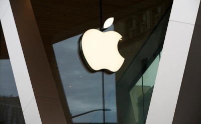 Ιστορικό ορόσημο για την Apple: Έσπασε το φράγμα των 5 τρισ. δολαρίων... αλλά χάνει τη μάχη της τεχνητής νοημοσύνης