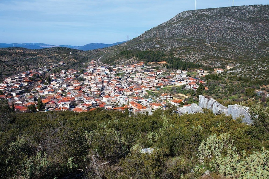 Στο Ακραίφνιο Βοιωτίας συλλέγουν υπογραφές για απόσχιση από το Δήμο Ορχομενού