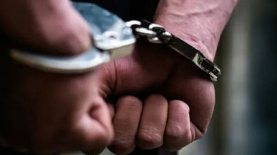 Ιωάννινα: Χειροπέδες σε δύο ιδιοκτήτες καταστημάτων διασκέδασης για πώληση αλκοόλ σε 8 ανηλίκους