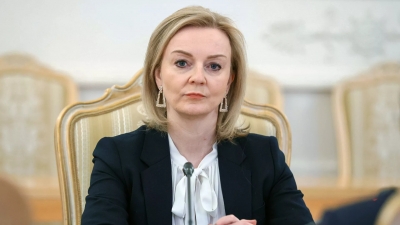 Βρετανίδα ΥΠΕΞ: Σοβαρές συνέπειες για τη Ρωσία σε περίπτωση επίθεσης κατά της Ουκρανίας