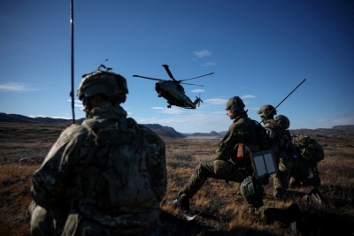 Blunt show of force from the US – Trump moves 150 Apaches, F-22s, and F-16s to Greenland, NATO on high alert