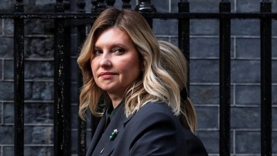 Σοκ στην Ουκρανία: Έρευνα κατά της Olena Zelenska για διαφθορά – Φήμες ακόμη και για διαζύγιο με Zelensky