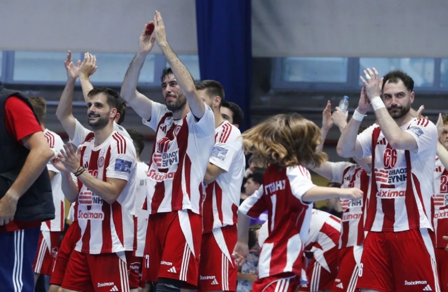 ΑΕΚ - Ολυμπιακός 27-31: Οι ερυθρόλευκοι άλωσαν το Κασιμάτης και κατέκτησαν το πρωτάθλημα - Τρία χρόνια δόξας